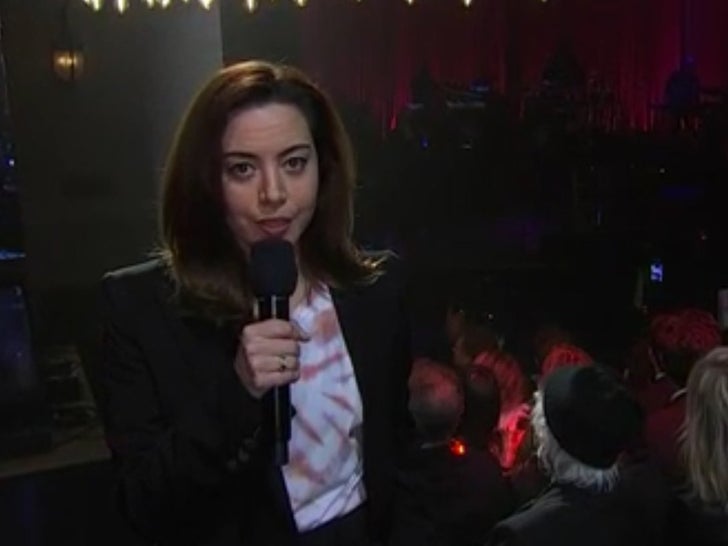 Aubrey Plaza Makes First Public Look Since Husband’s Dying