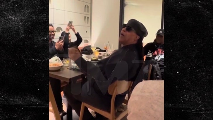 Stevie Surprise Sings ‘Completely happy Birthday’ in Center of L.A. Restaurant