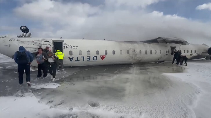 Delta Airways Airplane Crashes at Toronto Airport, Flips Upside Down