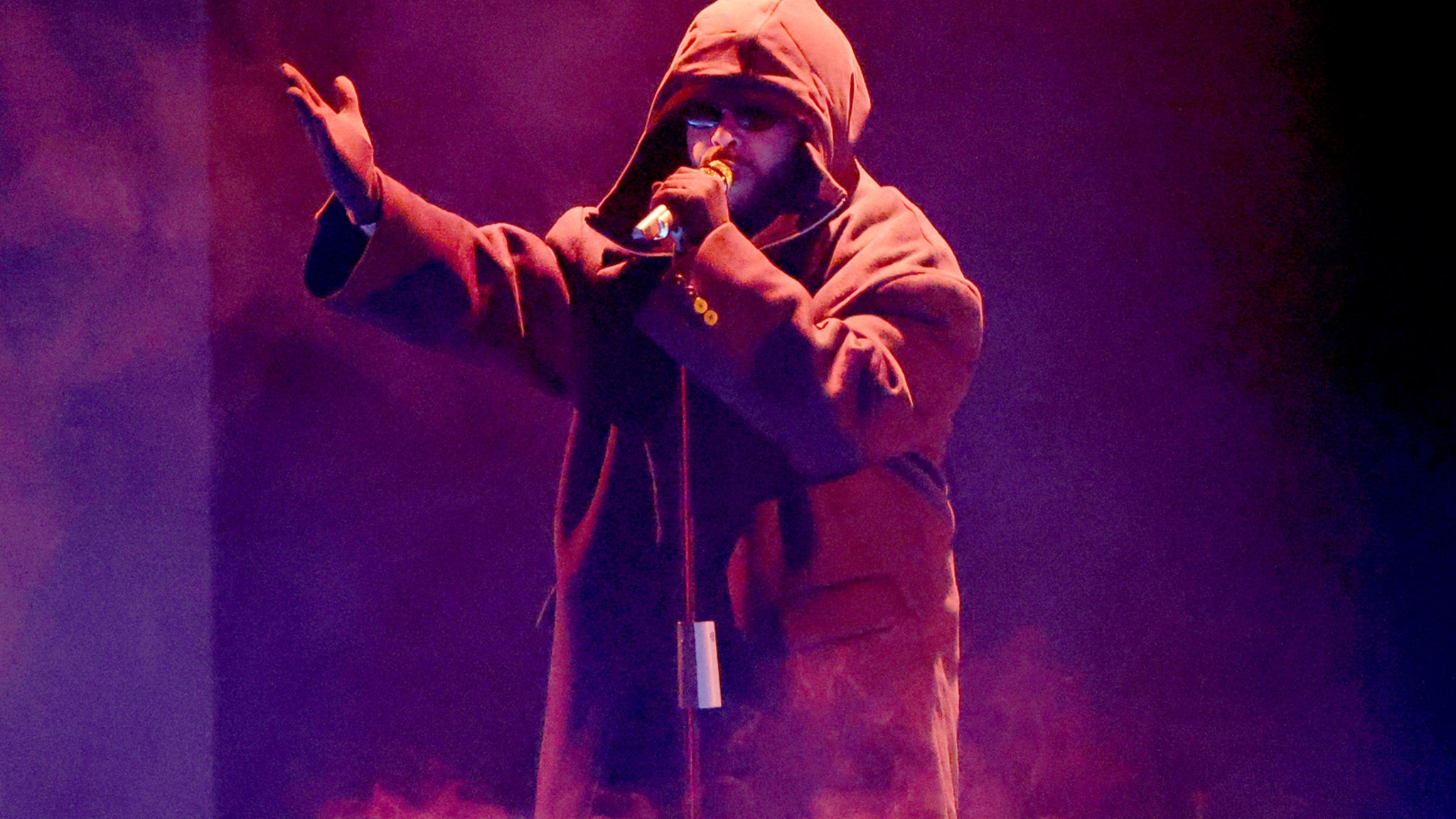 The Weeknd Performs at Grammys After Boycotting Awards