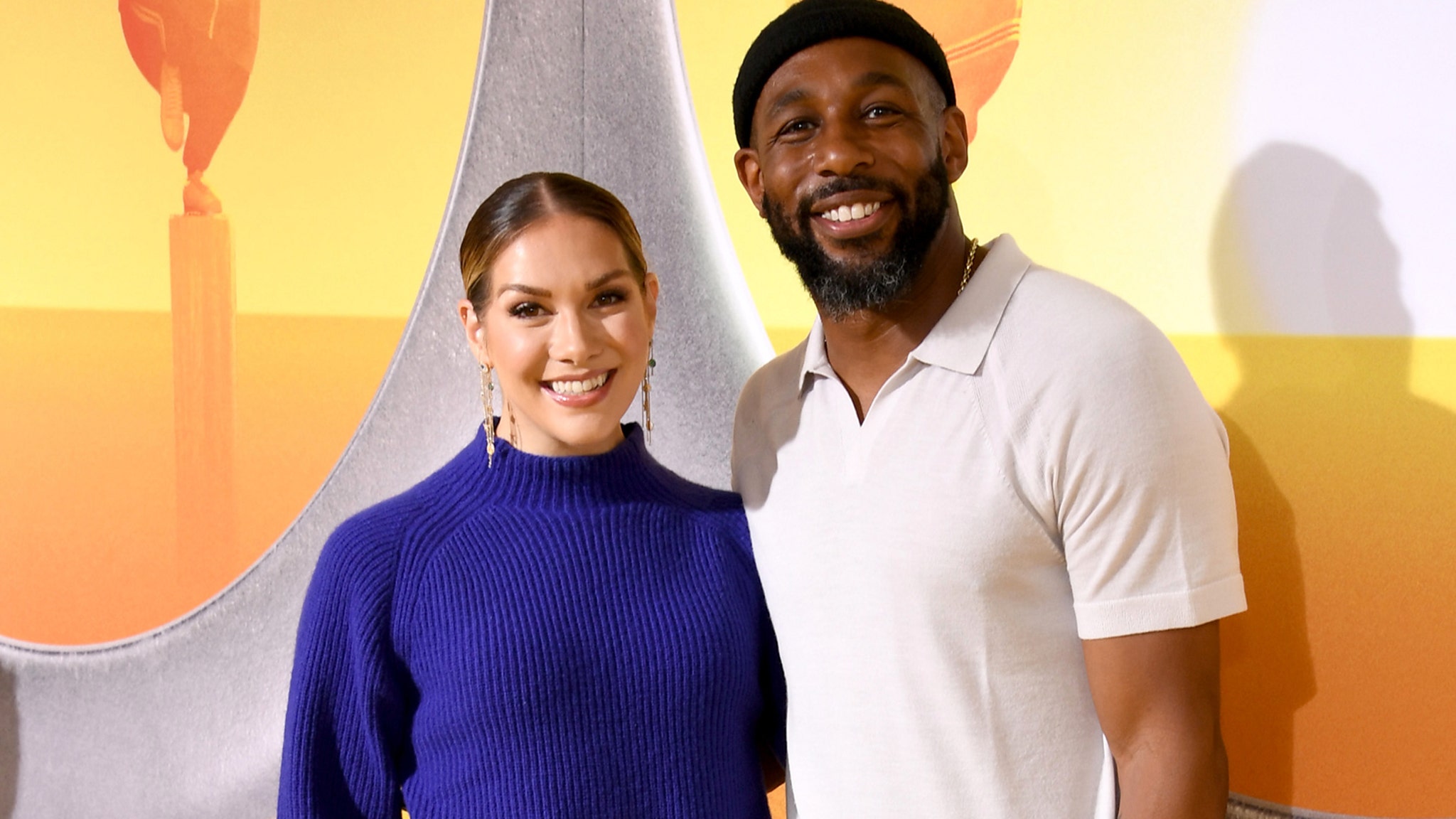 Stephen ‘tWitch’ Boss Googled Suicide Hotline Earlier than Loss of life & Extra Takeaways From Allison Holker’s Memoir