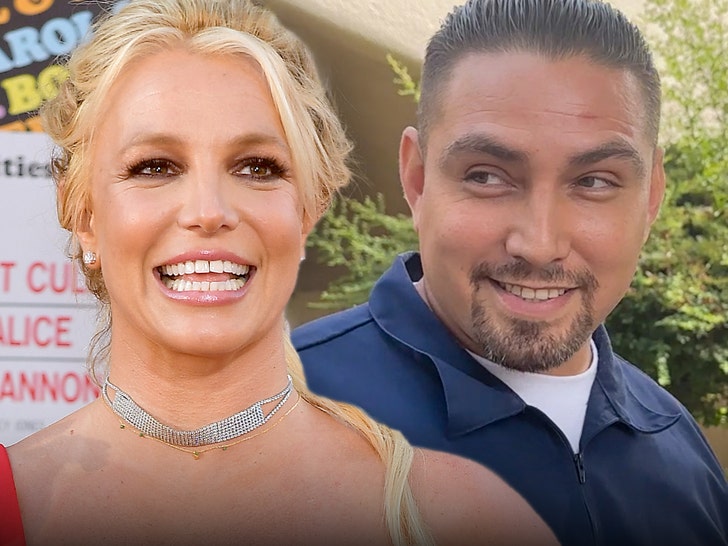 Britney Spears Going Robust With Paul Soliz, Takes His Youngsters to Indoor Playground