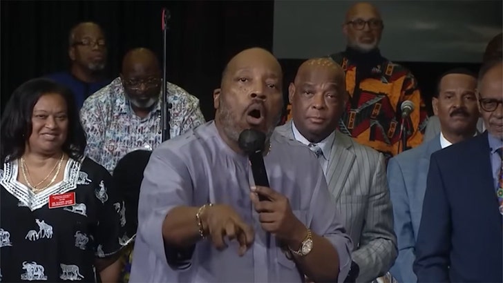 Marvin Sapp Tells Church Ushers to Shut Doorways Till Congregation Coughs Up $40K, on Video