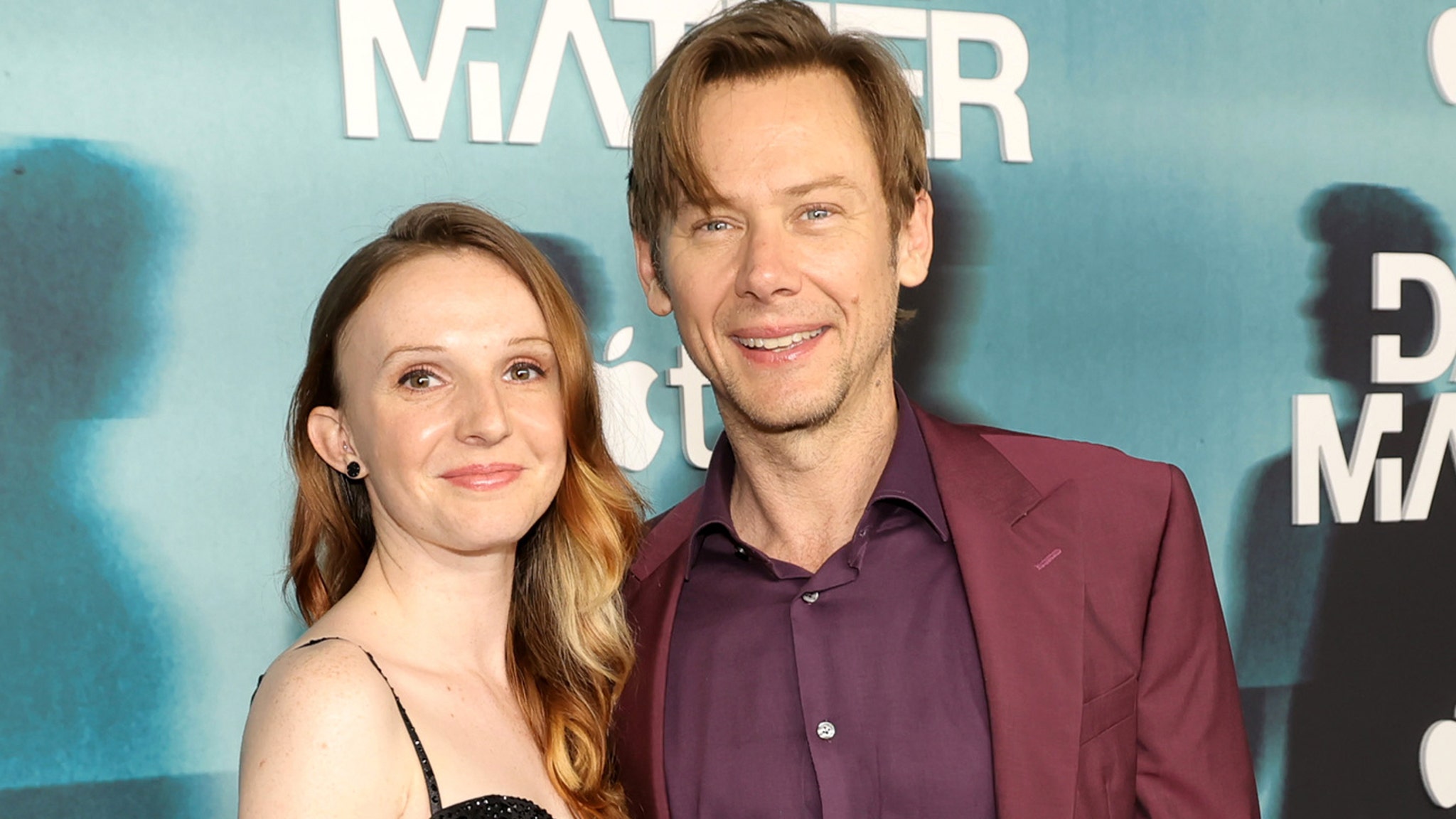 Jimmi Simpson’s Girlfriend Defends Age Hole, Shuts Down Grooming Allegations After Viral TikTok