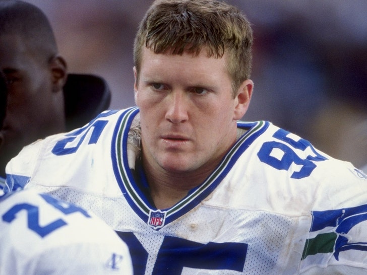 Former NFL Linebacker Dean Wells Lifeless At 54 After Most cancers Battle
