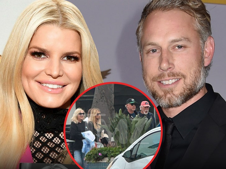 Jessica Simpson and Eric Johnson Hanging Out Collectively Amid Break up
