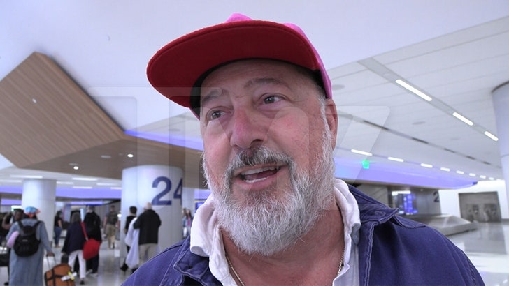 Celeb Chef Andrew Zimmern Rips Diddy for Placing Apple Sauce on Burgers