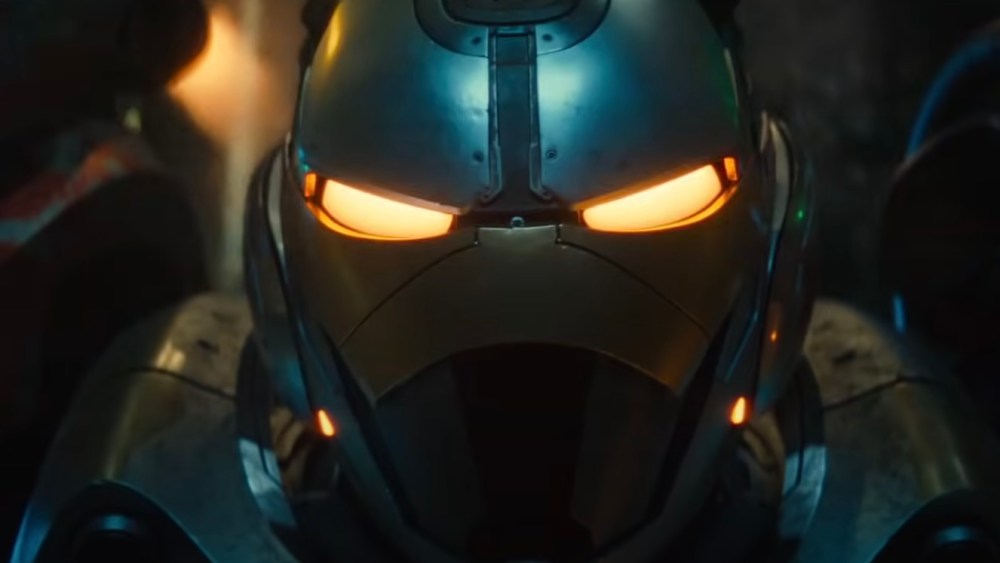 Riri Williams Makes Iron Man Swimsuit in Marvel Present