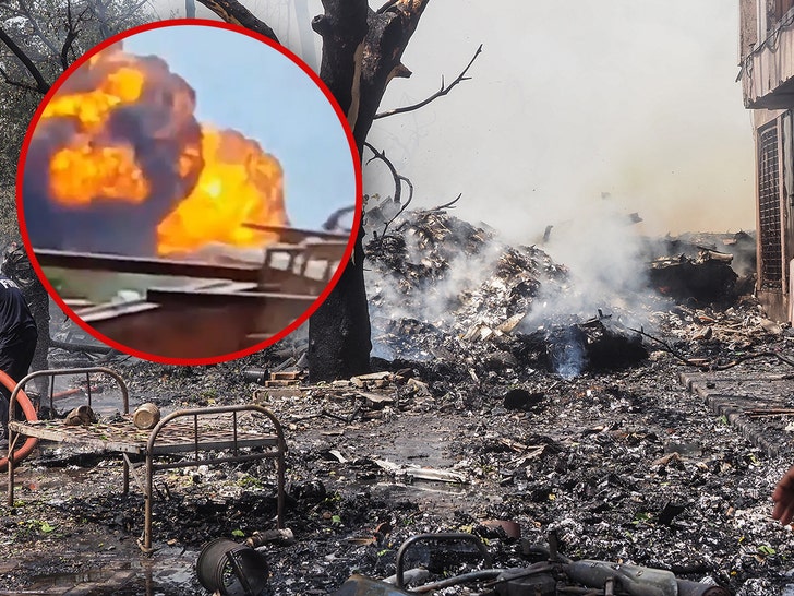 Passenger Data Tech Failures on India Boeing Jet Simply Hours Earlier than Crash