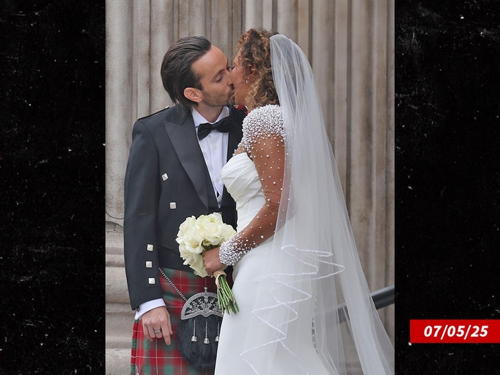Mel B Marries Hairstylist Rory McPhee in London Ceremony