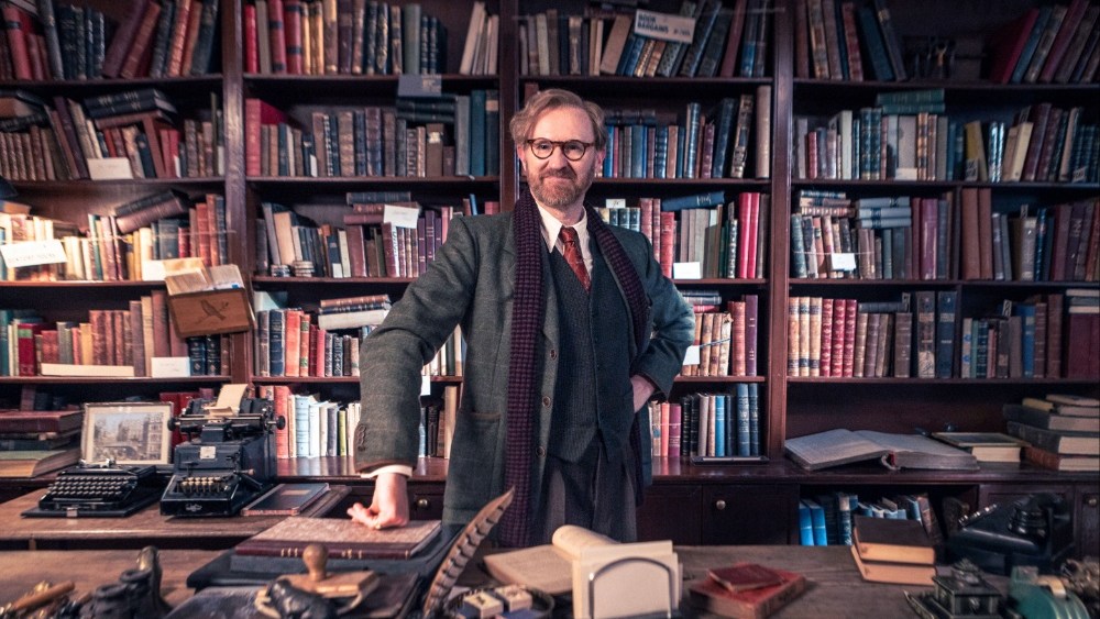 Mark Gatiss on New Collection ‘Bookish’ and the ‘Romance of Crime’
