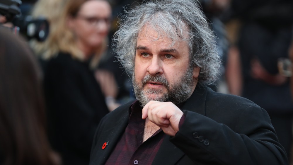 Peter Jackson Not Retired From Films, Attempting to De-Extinct Moa Chook