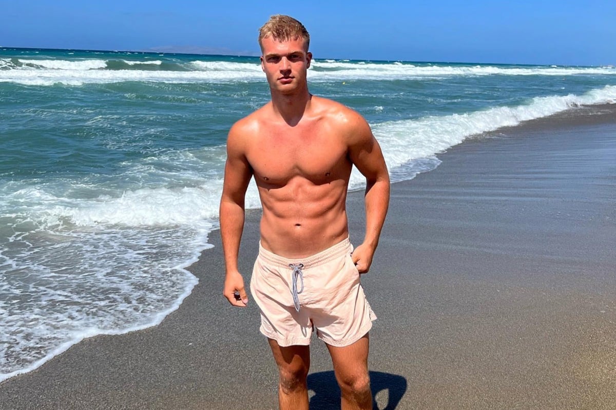 Personal Trainer and Model Lucas Sweeney – Socialite Life