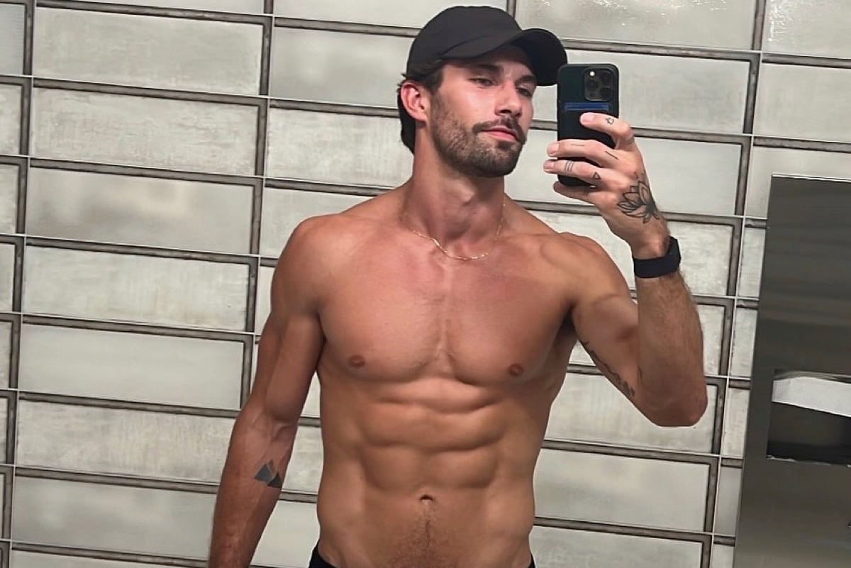 Yoga teacher and personal trainer Zacharias Niedzwiecki – Socialite Life
