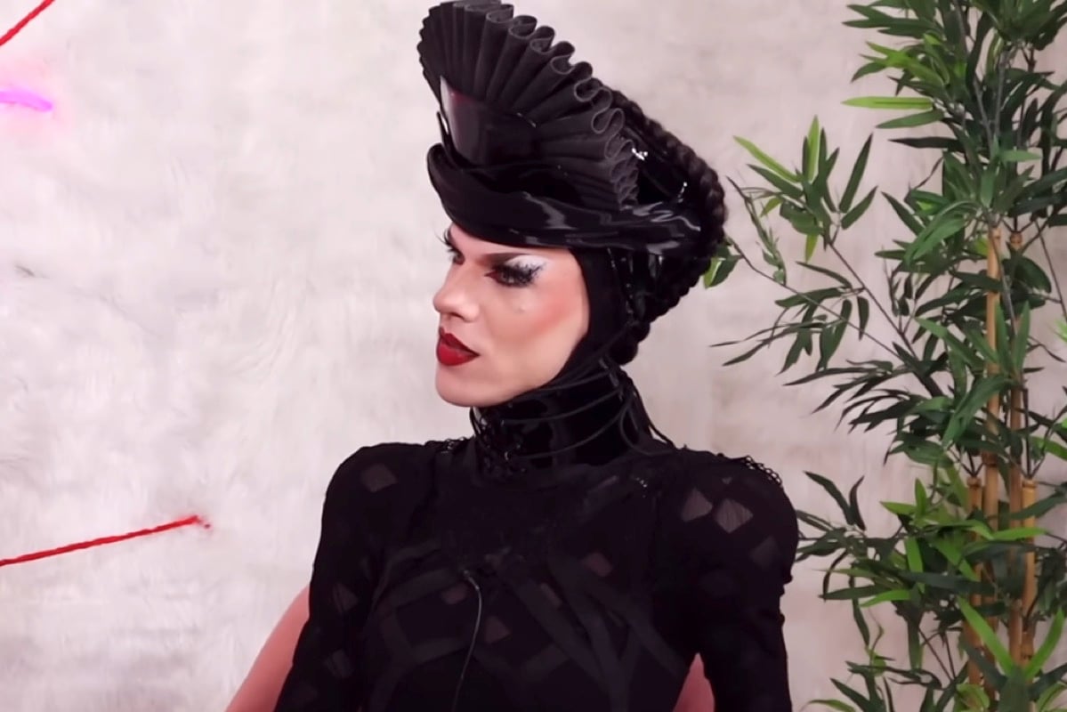 Quick Drag: Utica Keeps Maddy Morphosis in Stitches
